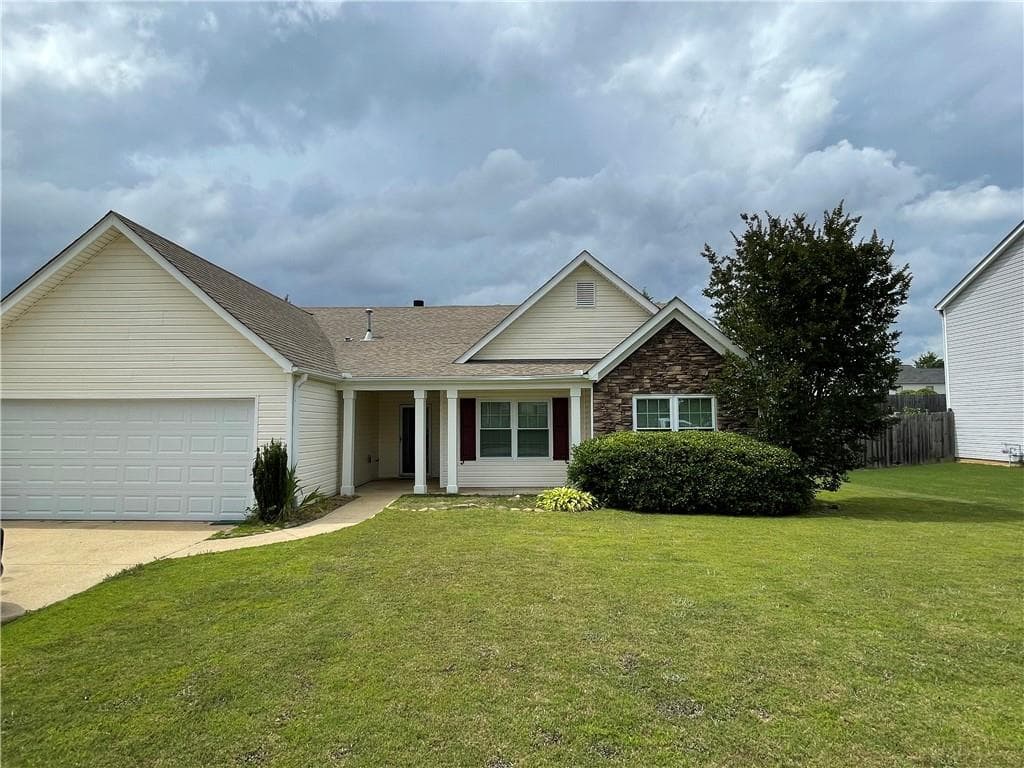 3164 English Ivy Lane, Buford, GA 30519 — most recent listing photo