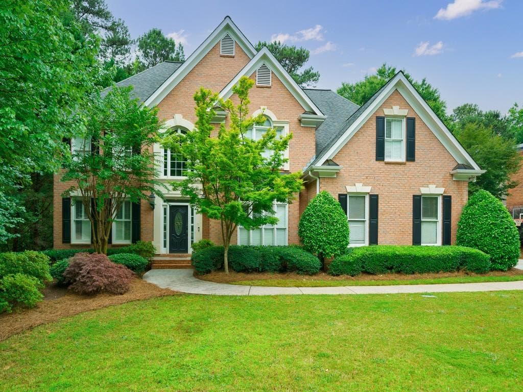 5 bedroom, 5 bathroom, 5,721 sq ft single family residence sold at 1000 Admiral Crossing, Alpharetta, GA 30005