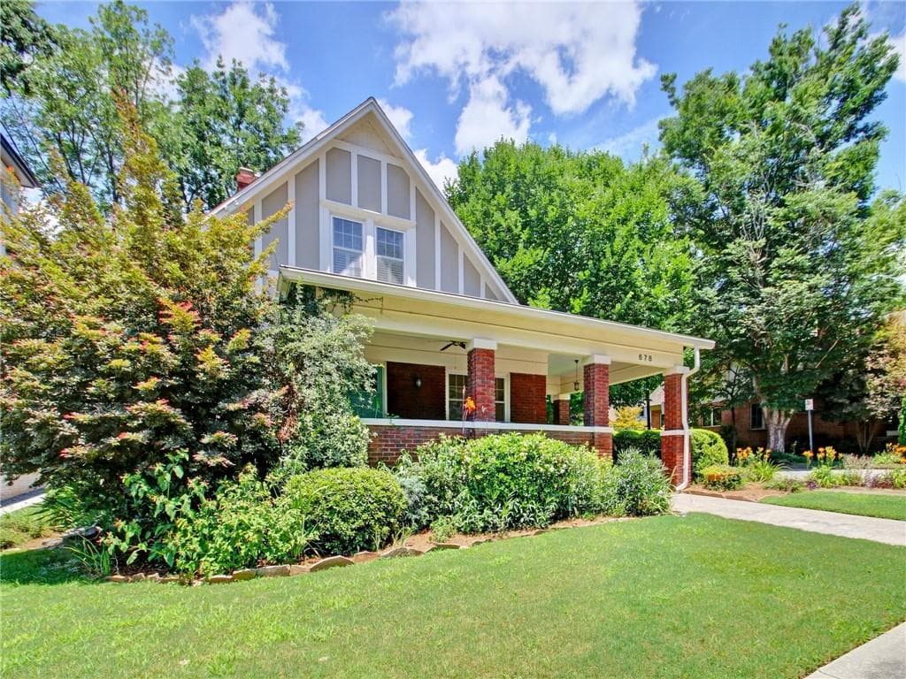 3 bedroom, 3 bathroom, 1,988 sq ft single family residence sold at 678 Cresthill Avenue, Atlanta, GA 30306