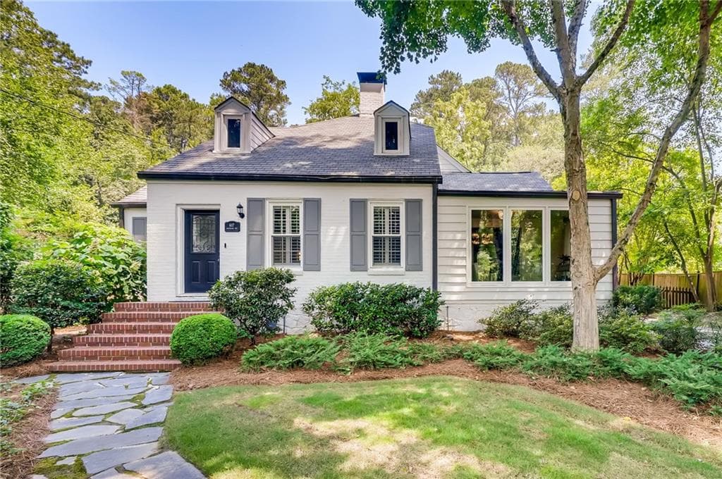 4 bedroom, 3 bathroom, 2,279 sq ft single family residence sold at 617 Woodward Way, Atlanta, GA 30327