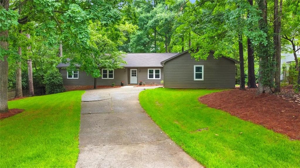 3 bedroom, 3 bathroom, 2,459 sq ft single family residence sold at 2851 Canton Hills Drive, Marietta, GA 30062