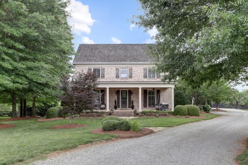 5 bedroom, 6 bathroom, 6,272 sq ft single family residence sold at 120 Ariel Court, Roswell, GA 30075