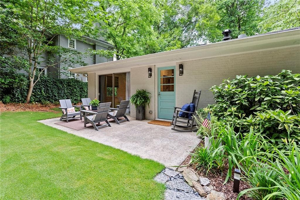 3 bedroom, 2 bathroom, 1,842 sq ft single family residence sold at 4011 Arden Way, Atlanta, GA 30342