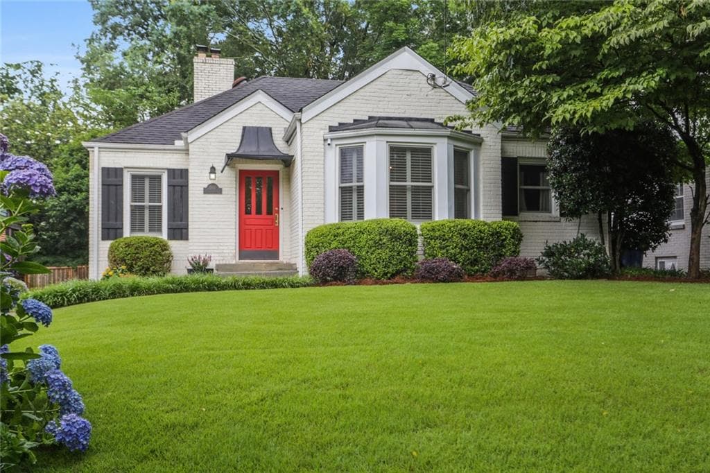 3 bedroom, 3 bathroom, 1,540 sq ft single family residence sold at 2017 Tuxedo Avenue, Atlanta, GA 30307