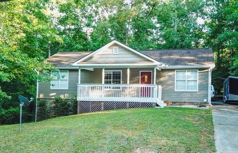 4 bedroom, 2 bathroom, 2,352 sq ft single family residence sold at 7607 Beachwood Drive, Murrayville, GA 30564