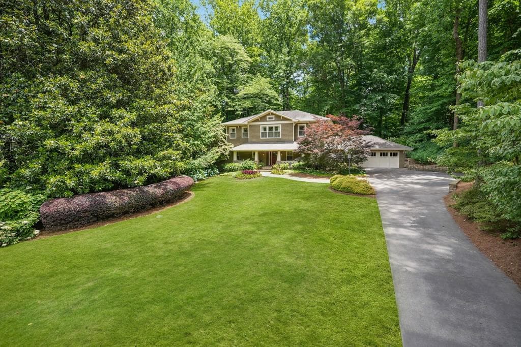 6 bedroom, 6 bathroom, 5,993 sq ft single family residence sold at 3587 Old Ivy Lane, Atlanta, GA 30342