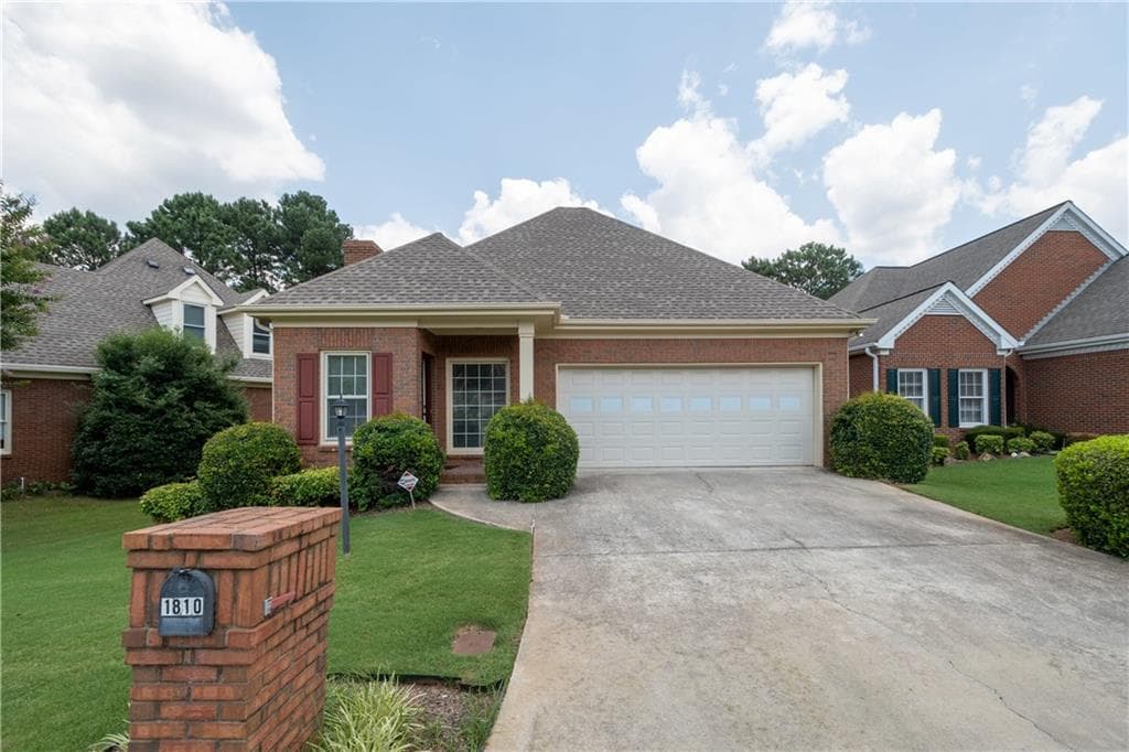 2 bedroom, 2 bathroom, 1,882 sq ft single family residence sold at 1810 Stockton Walk Lane, Snellville, GA 30078
