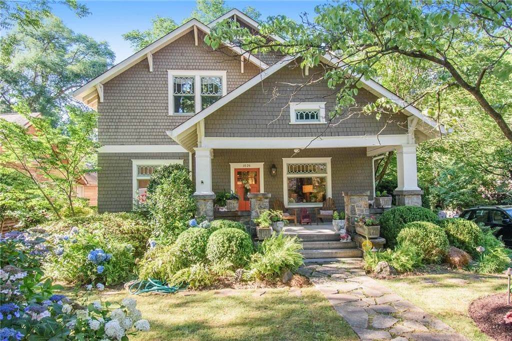 5 bedroom, 4 bathroom, 3,600 sq ft single family residence sold at 1028 North Avenue, Atlanta, GA 30306