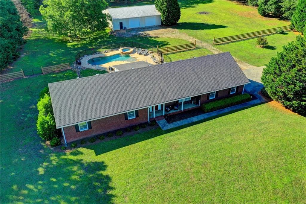 3 bedroom, 2 bathroom, 2,080 sq ft single family residence sold at 3175 Youth Monroe Rd, Loganville, GA 30052