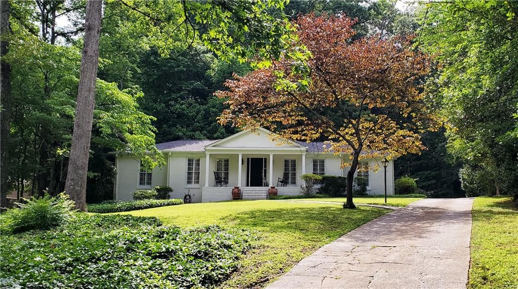 2 bedroom, 2 bathroom, 1,683 sq ft single family residence sold at 2914 Mabry Lane, Brookhaven, GA 30319
