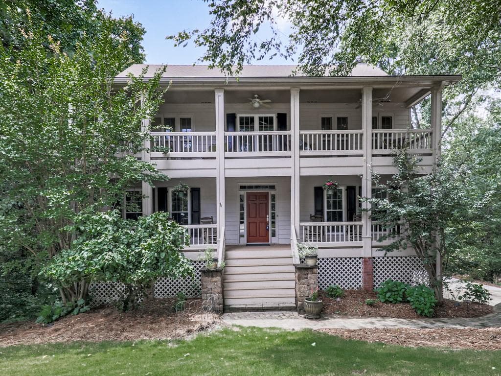 5 bedroom, 4 bathroom, 3,300 sq ft single family residence sold at 1805 Summerview Court, Woodstock, GA 30189