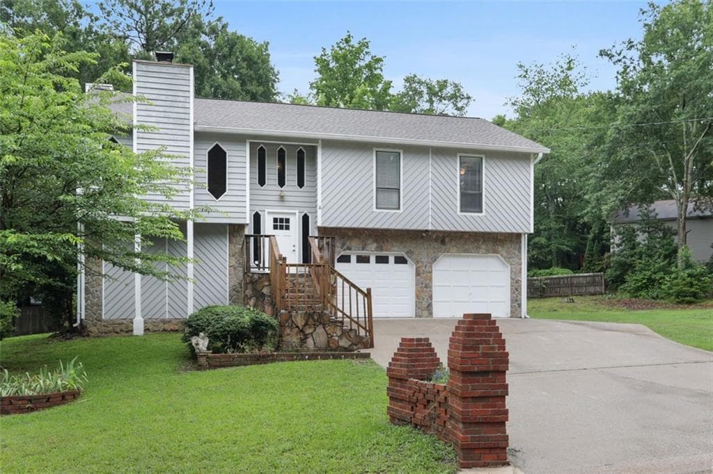 4 bedroom, 3 bathroom, 2,148 sq ft single family residence sold at 2361 SKYLINE RIDGE Drive, Lithia Springs, GA 30122