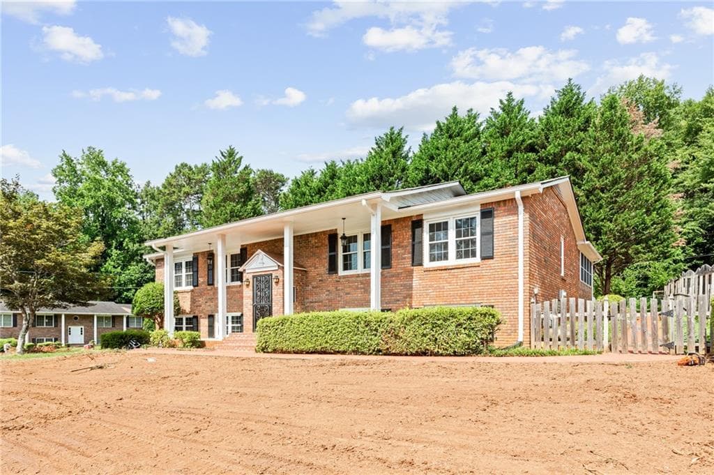 4 bedroom, 3 bathroom, 2,352 sq ft single family residence sold at 3281 PETE SHAW Road, Marietta, GA 30066