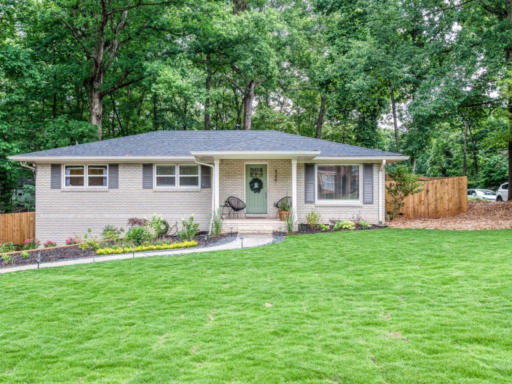 3 bedroom, 2 bathroom, 1,974 sq ft single family residence sold at 4227 King Springs Road, Smyrna, GA 30082