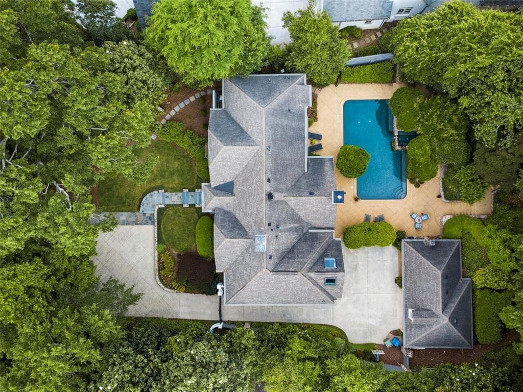 5 bedroom, 5 bathroom single family residence sold at 81 Blackland Road, Atlanta, GA 30342