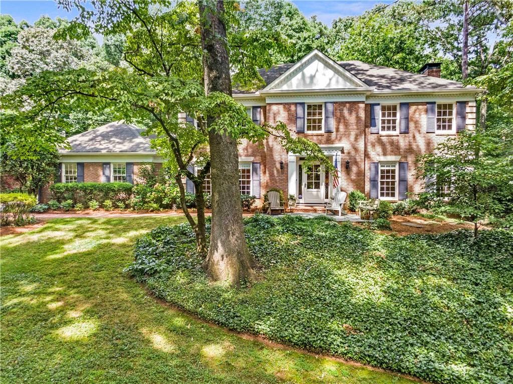 4 bedroom, 4 bathroom, 4,510 sq ft single family residence sold at 4247 Harrogate Drive, Atlanta, GA 30327