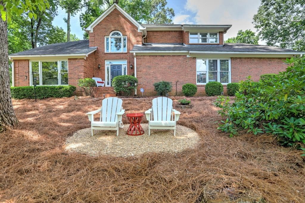 5 bedroom, 4 bathroom, 3,518 sq ft single family residence sold at 2610 Dering Gate Drive, Marietta, GA 30066