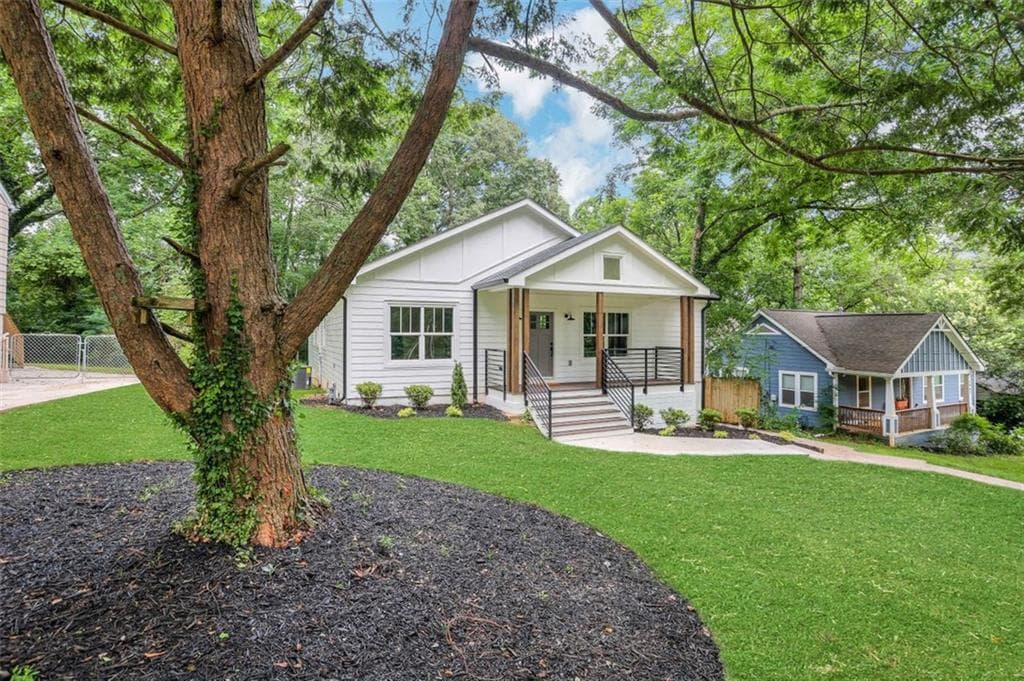 3 bedroom, 2 bathroom, 2,000 sq ft single family residence sold at 1873 LOMITA Road, Atlanta, GA 30316