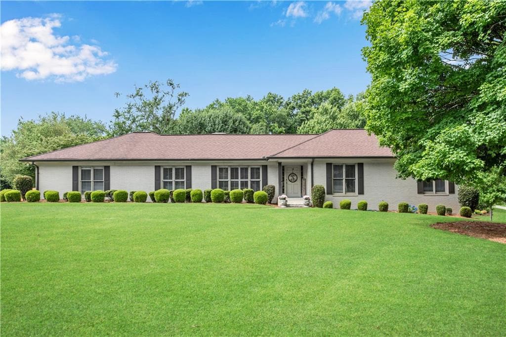 1075 Saddle Lake Court, Roswell, GA 30076 — most recent listing photo