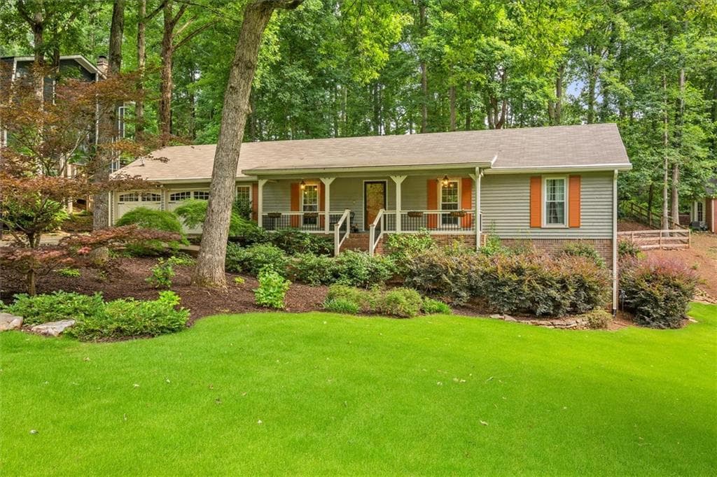 4635 Mountain Creek Drive, Roswell, GA 30075 — most recent listing photo