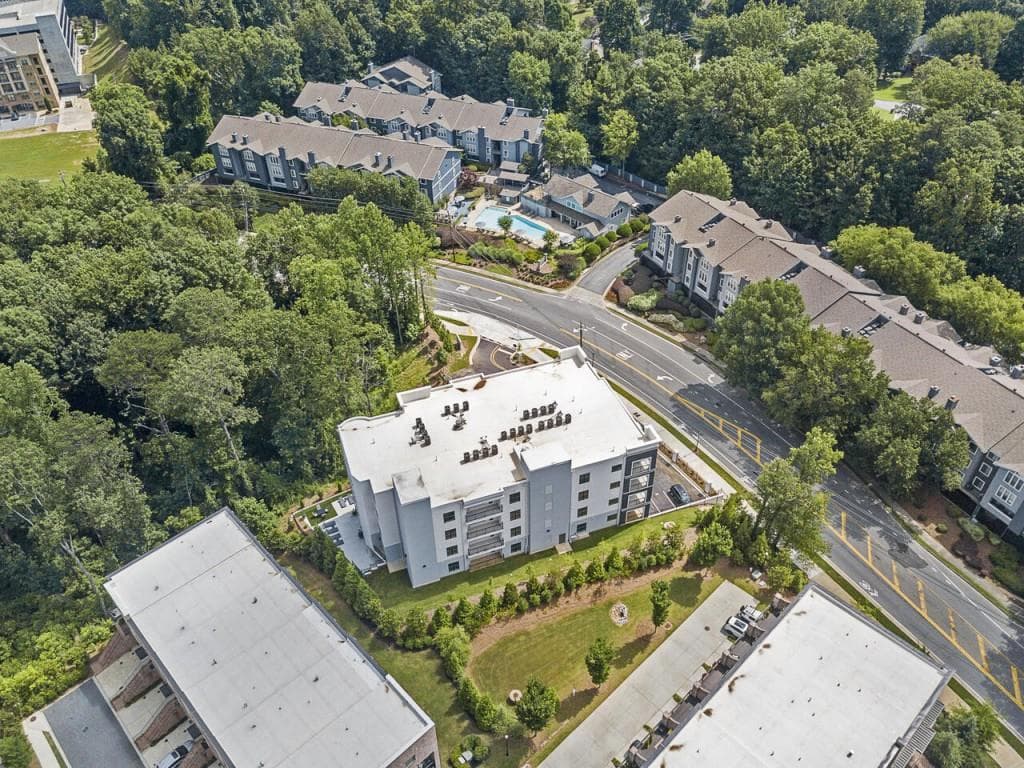 6890 Peachtree Dunwoody Road 302, Sandy Springs, GA 30328 — most recent listing photo