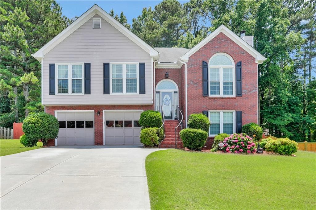 5 bedroom, 3 bathroom, 2,980 sq ft single family residence sold at 628 Eight Point Court, Suwanee, GA 30024