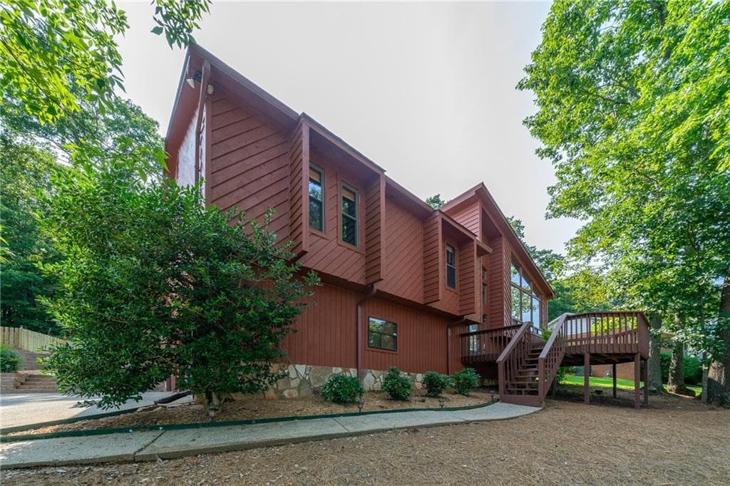 4 bedroom, 3 bathroom, 2,180 sq ft single family residence sold at 3160 Bouchard Way, Marietta, GA 30066