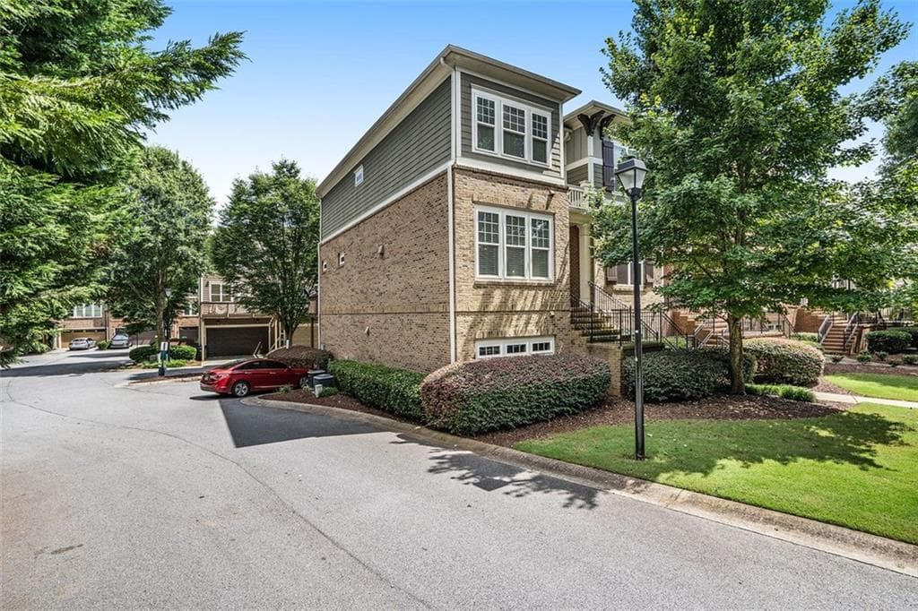 3 bedroom, 4 bathroom, 1,856 sq ft townhouse sold at 3107 TURMAN Circle, Decatur, GA 30033