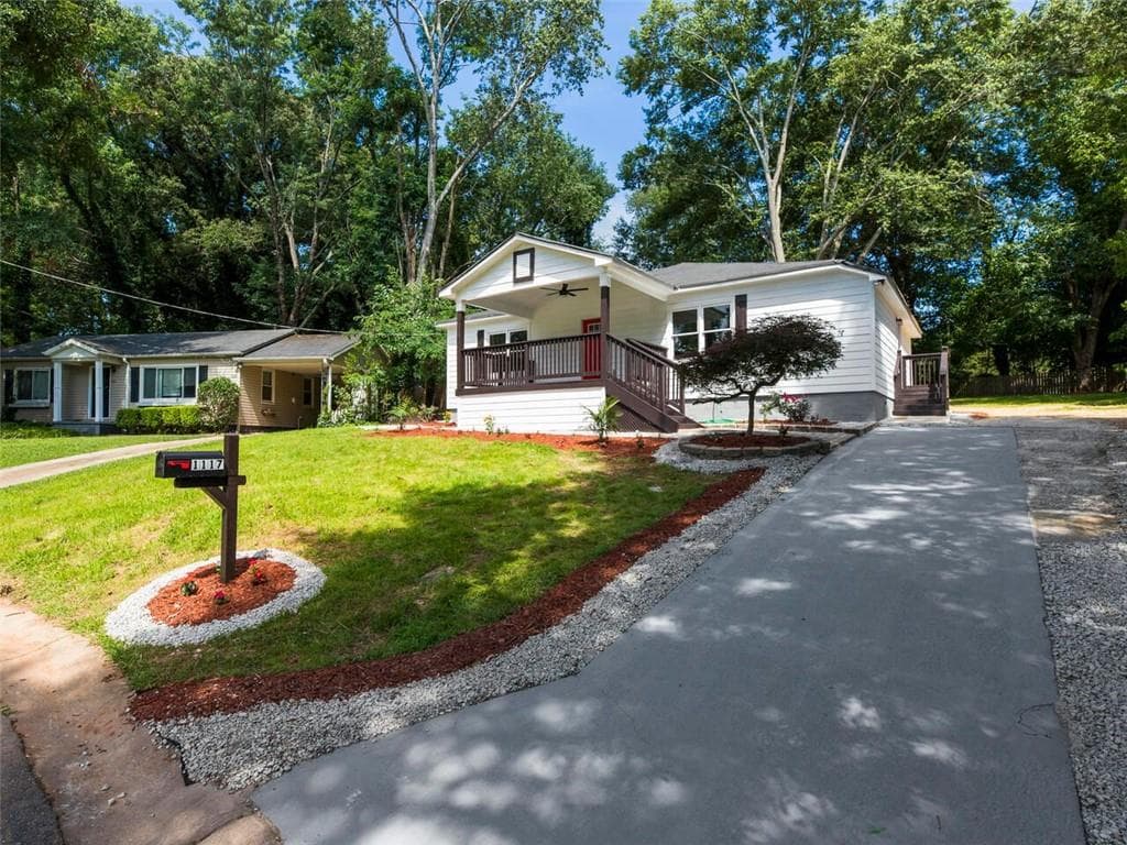 3 bedroom, 2 bathroom, 1,522 sq ft single family residence sold at 1117 BURBANK Circle, Marietta, GA 30062