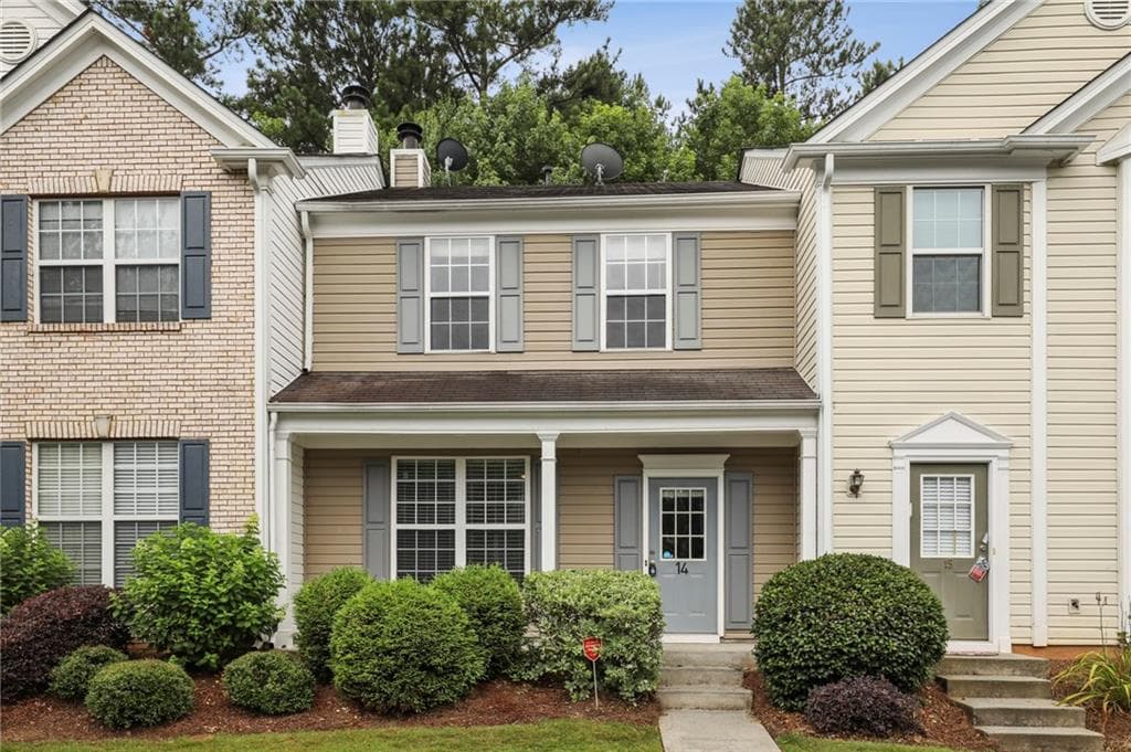 3 bedroom, 3 bathroom, 1,370 sq ft townhouse sold at 4645 Valais Court 14, Alpharetta, GA 30022