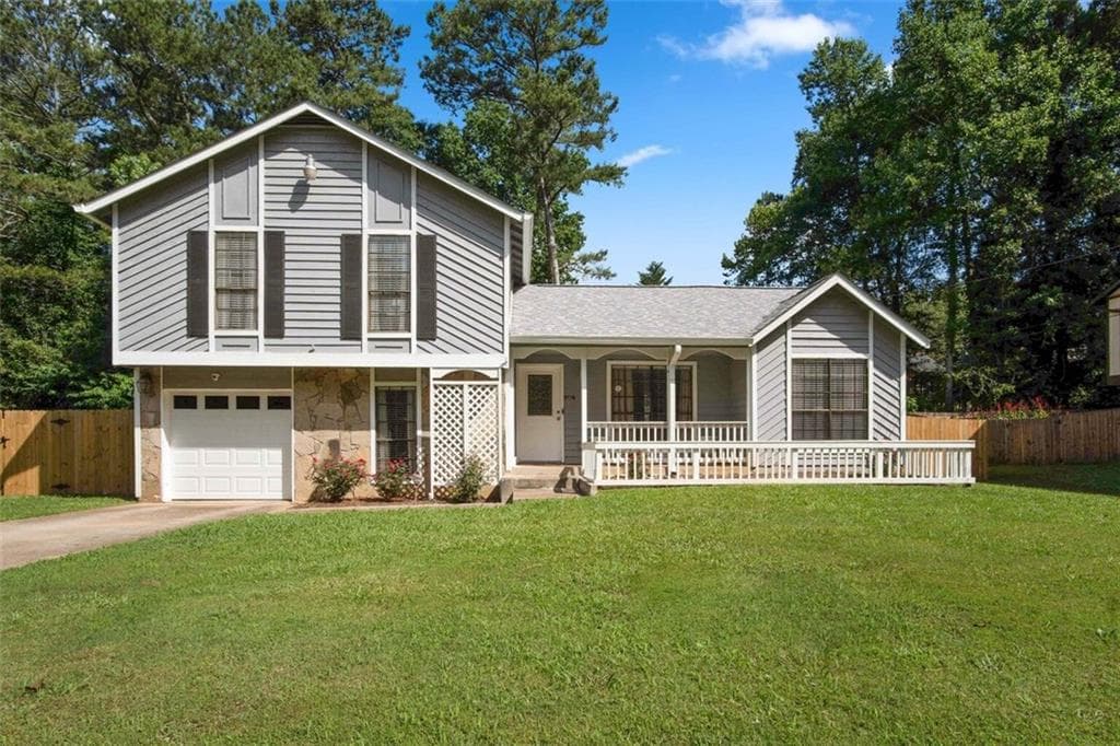 4 bedroom, 2 bathroom, 1,796 sq ft single family residence sold at 2121 HARRISON RIDGE Court, Lawrenceville, GA 30044