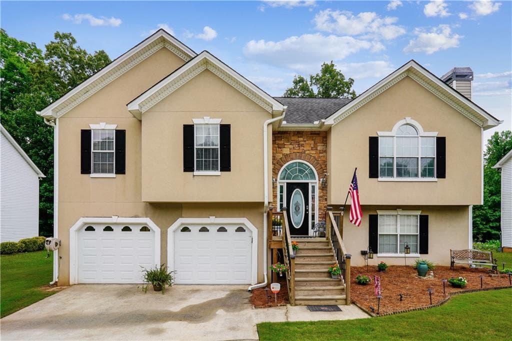 4 bedroom, 3 bathroom, 2,717 sq ft single family residence sold at 4065 High Country Drive, Douglasville, GA 30135