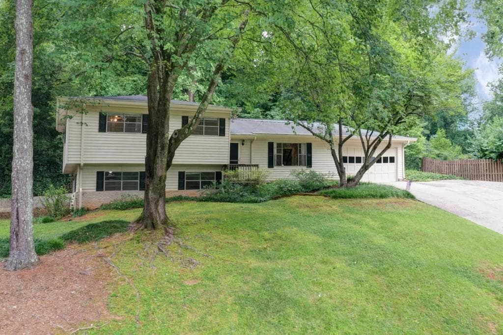 4 bedroom, 3 bathroom, 2,220 sq ft single family residence sold at 4242 Long Branch Court, Brookhaven, GA 30319