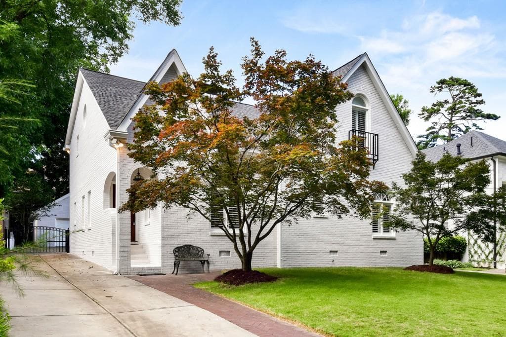 4 bedroom, 4 bathroom, 3,553 sq ft single family residence sold at 797 Cumberland Road, Atlanta, GA 30306