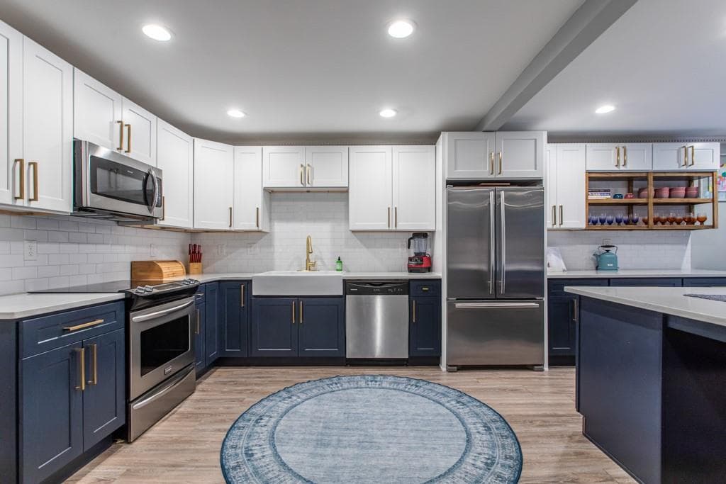3 bedroom, 3 bathroom, 2,254 sq ft townhouse sold at 1105 Clairemont Avenue O, Decatur, GA 30030