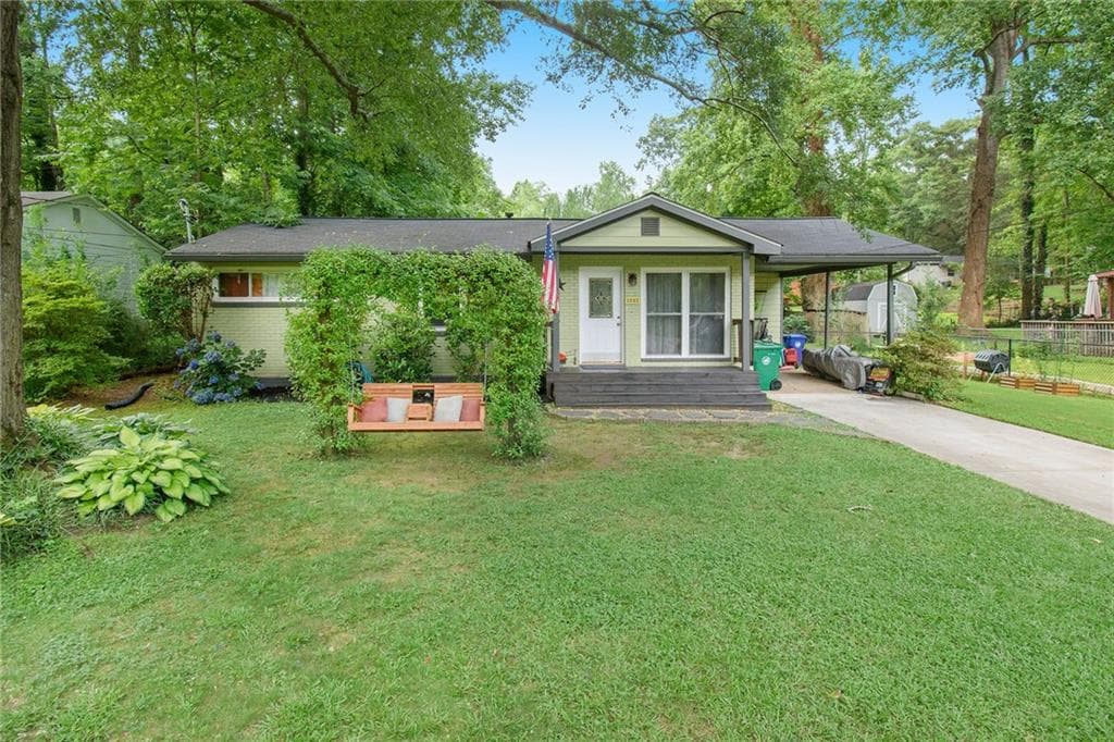 3 bedroom, 1 bathroom, 1,000 sq ft single family residence sold at 3082 Francine Drive, Decatur, GA 30033