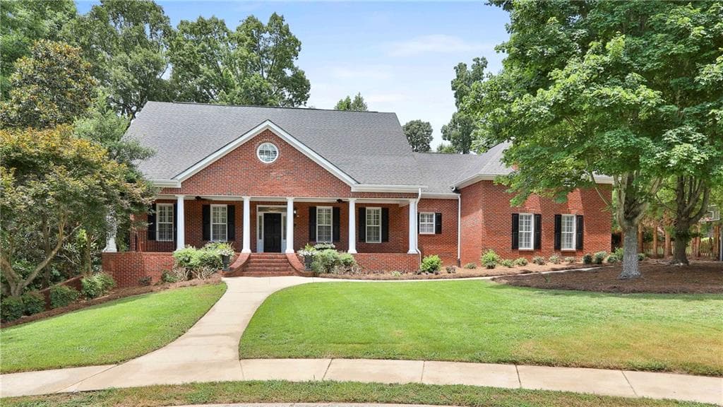 4 bedroom, 4 bathroom, 4,558 sq ft single family residence sold at 2914 Stanway Avenue, Douglasville, GA 30135
