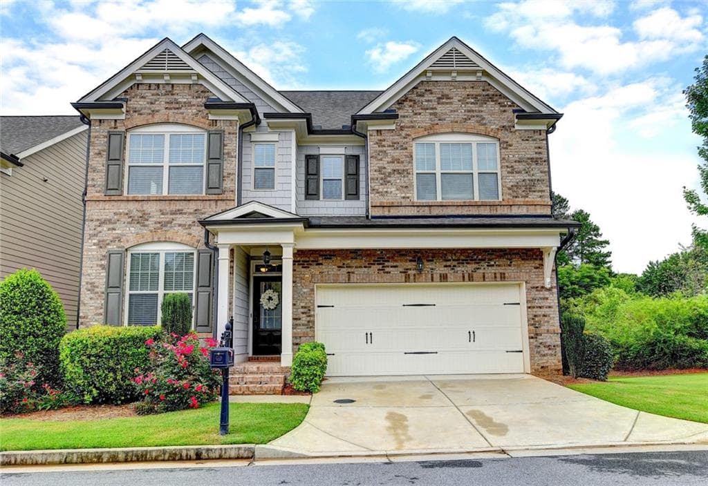 4 bedroom, 4 bathroom, 2,784 sq ft single family residence sold at 7220 Jamestown Drive, Alpharetta, GA 30005
