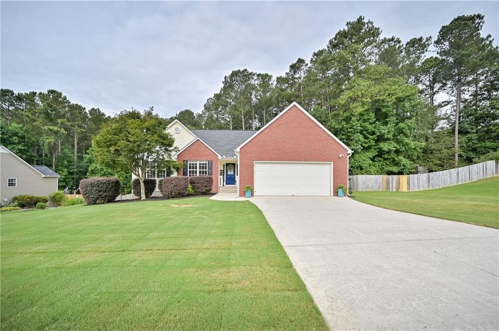 3 bedroom, 2 bathroom, 1,641 sq ft single family residence sold at 2795 Alcovy River View, Dacula, GA 30019