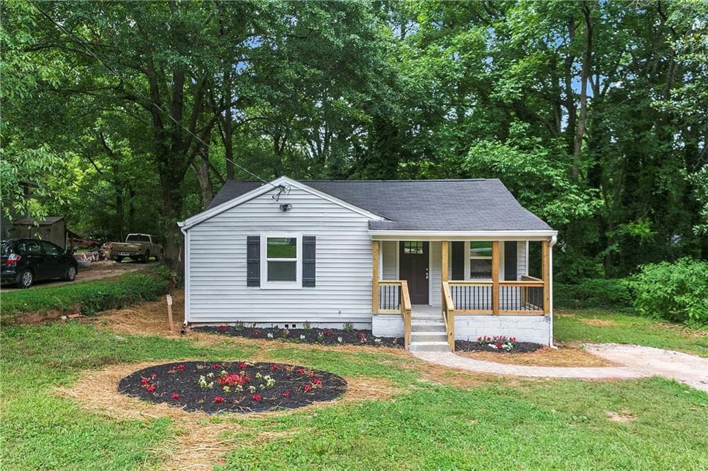 3 bedroom, 2 bathroom, 1,186 sq ft single family residence sold at 3611 Orchard Circle, Decatur, GA 30032