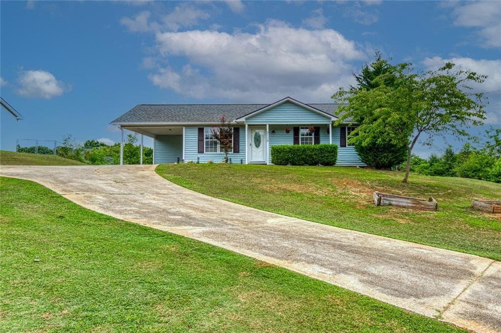 3 bedroom, 2 bathroom, 1,058 sq ft single family residence sold at 3115 Fork Road, Gainesville, GA 30506