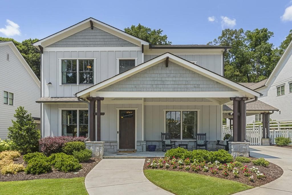 5 bedroom, 4 bathroom, 3,400 sq ft single family residence sold at 3164 Caldwell Road, Brookhaven, GA 30319