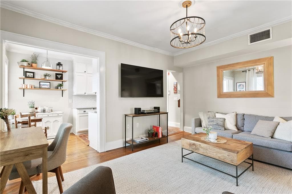 1 bedroom, 1 bathroom, 700 sq ft condominium sold at 968 Saint Charles Avenue 102, Atlanta, GA 30306