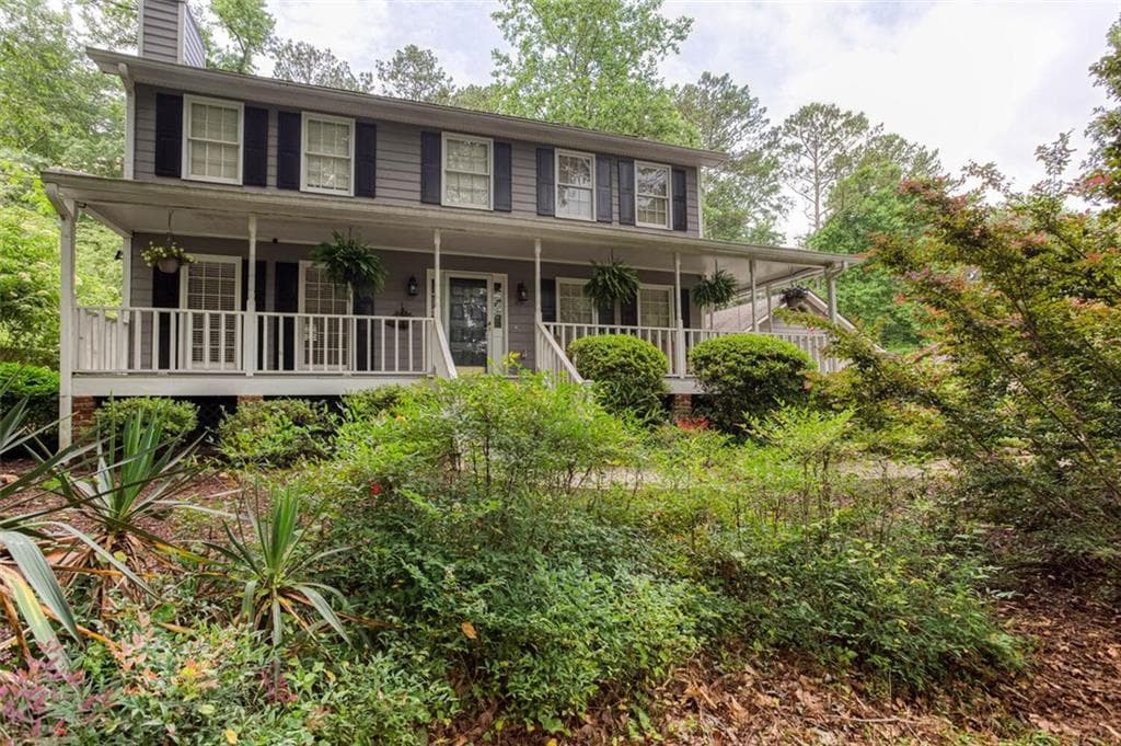 3 bedroom, 3 bathroom, 1,740 sq ft single family residence sold at 4048 Coyte Drive, Marietta, GA 30062