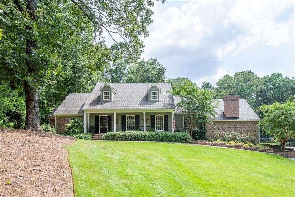 4 bedroom, 5 bathroom, 3,837 sq ft single family residence sold at 9975 Buice Road, Johns Creek, GA 30022