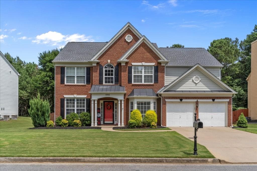 4 bedroom, 3 bathroom, 2,636 sq ft single family residence sold at 208 Gainesway Park, Woodstock, GA 30189