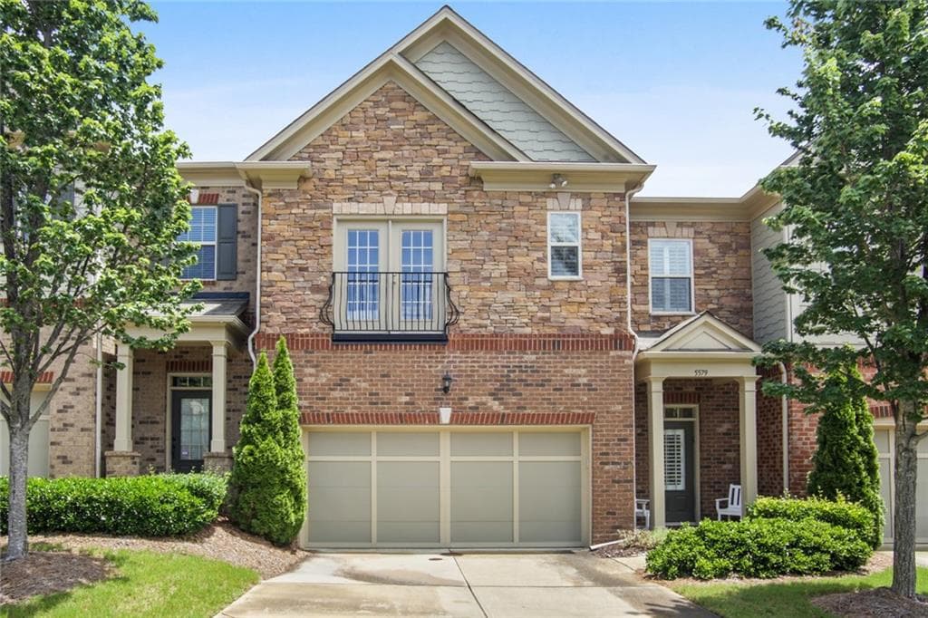 3 bedroom, 4 bathroom, 2,588 sq ft townhouse sold at 5579 High Point Road, Atlanta, GA 30342