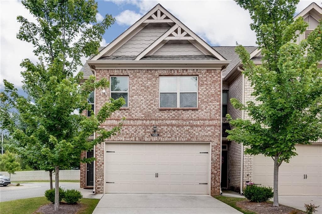 3 bedroom, 3 bathroom, 2,374 sq ft townhouse sold at 10580 Naramore Lane, Johns Creek, GA 30022