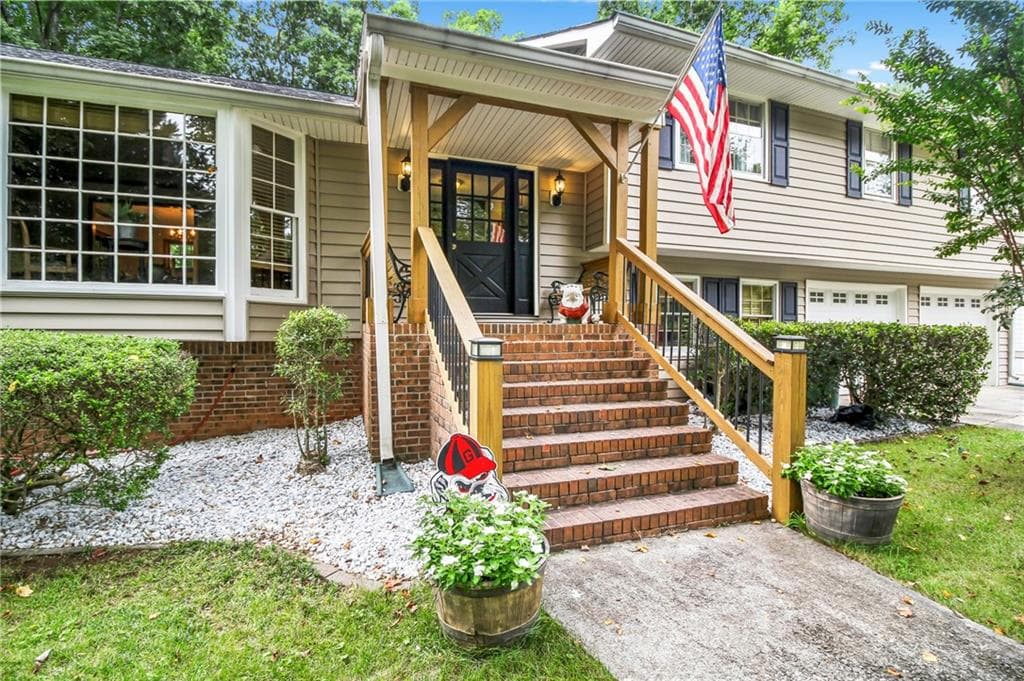4 bedroom, 3 bathroom, 3,500 sq ft single family residence sold at 3507 Pebble Hill Drive, Marietta, GA 30062