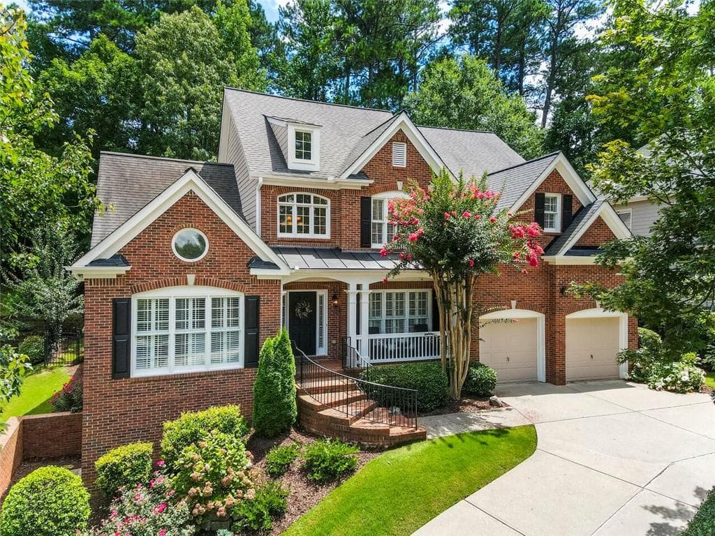 5 bedroom, 4 bathroom, 4,400 sq ft single family residence sold at 1950 Wynridge Landing, Alpharetta, GA 30005
